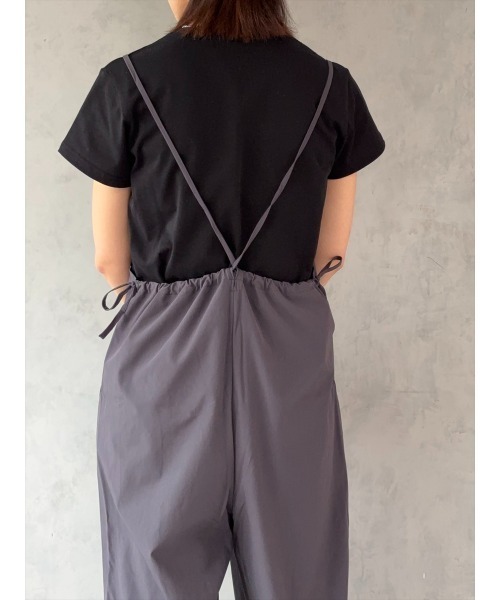 Day and Grade(デイアンドグレイド)の「【ZOZOTOWN限定アイテム】撥水サロペット(サロペット/オーバーオール・レディース・ブラック/チャコールグレー・FREE)」の11枚目の写真