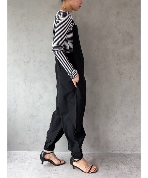 Day and Grade(デイアンドグレイド)の「【ZOZOTOWN限定アイテム】撥水サロペット(サロペット/オーバーオール・レディース・ブラック/チャコールグレー・FREE)」の15枚目の写真