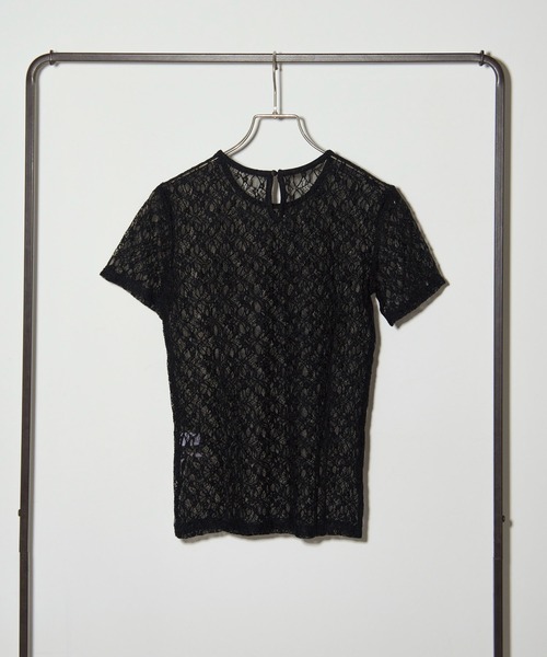MAISON BREEZE reveur(メゾンブリーズレヴール)の「【MAISON BREEZE reveur】Flower lace T-shirt フラワーレースTシャツ(Tシャツ/カットソー・レディース・ホワイト/ブラック・FREE)」の3枚目の写真