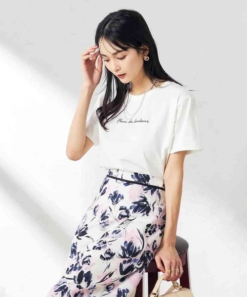 a.v.v(アーヴェヴェ)の「【コットン100%】ハンドレター調ロゴTシャツ(Tシャツ/カットソー・レディース・ホワイト/ブラック/グレー系その他・40/38/36/34/42)」の9枚目の写真