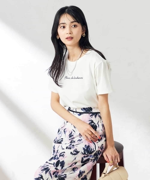 a.v.v(アーヴェヴェ)の「【コットン100%】ハンドレター調ロゴTシャツ(Tシャツ/カットソー・レディース・ホワイト/ブラック/グレー系その他・40/38/36/34/42)」の11枚目の写真