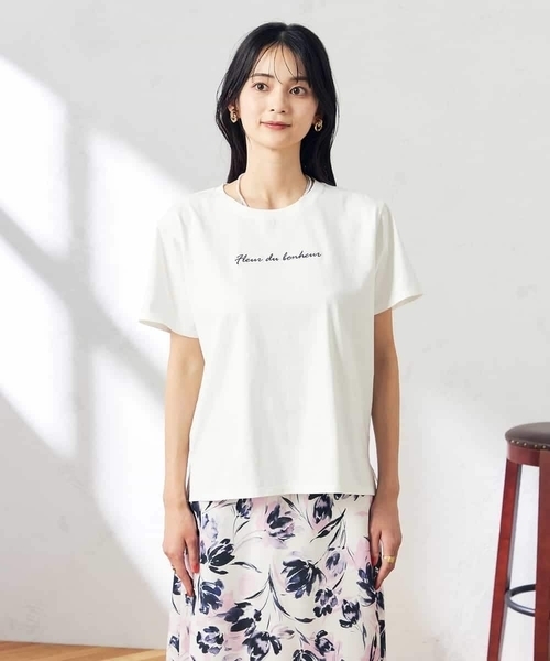 a.v.v(アーヴェヴェ)の「【コットン100%】ハンドレター調ロゴTシャツ(Tシャツ/カットソー・レディース・ホワイト/ブラック/グレー系その他・40/38/36/34/42)」の20枚目の写真