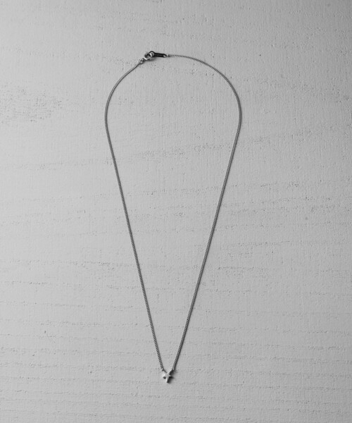 and cloud(アンドクラウド)の「Minimum Star Necklace(ネックレス・レディース・イエローゴールド/シルバー・FREE)」の2枚目の写真