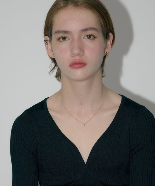 and cloud(アンドクラウド)の「Minimum Star Necklace(ネックレス・レディース・イエローゴールド/シルバー・FREE)」の5枚目の写真