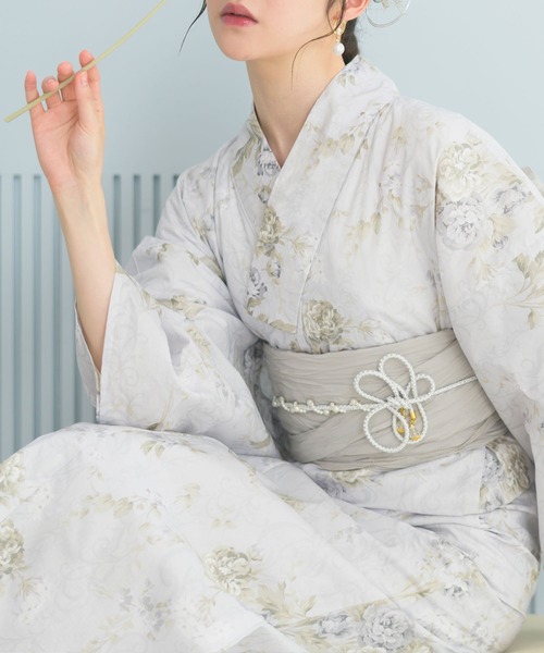 CELEN（セレン）の「【1人で着られる浴衣4点セット】浴衣・兵児帯・腰紐2本《夏恋浴衣》（浴衣・レディース・パープル系/ピンク系1/アイボリー系/ホワイト系/グレー系1/ピンク系2/グレー系2/パープル系2・FREE）」の2枚目の写真