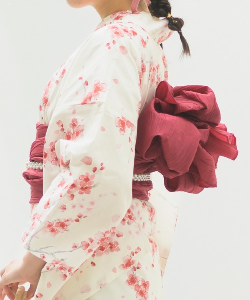 CELEN（セレン）の「【1人で着られる浴衣4点セット】浴衣・兵児帯・腰紐2本《夏恋浴衣》（浴衣・レディース・パープル系/ピンク系1/アイボリー系/ホワイト系/グレー系1/ピンク系2/グレー系2/パープル系2・FREE）」の18枚目の写真