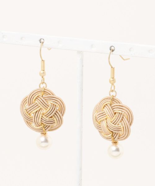 tone（トーン）の「【Shin】[Shin]水引梅結びピアス(MA)（ピアス（両耳用）・レディース・ブラック/レッド/クリーム/ライトグレー/グリーン系その他2/ブラウン系その他/ピンク系その他/ブラック系その他/グレー/ダークグリーン/ホワイト/ブラウン/ベージュ/ブルー系/ブルー系2/パープル/ピンク/サーモンピンク/オレンジ系その他/ピンクベージュ/ホワイト系その他/ブラック系2/ホワイト系/ブルー系3/ピンク系2/ブラック系3/ブルー系4・FREE）」の12枚目の写真