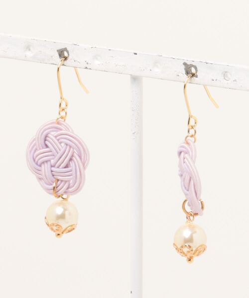 tone（トーン）の「【Shin】[Shin]水引梅結びピアス(MA)（ピアス（両耳用）・レディース・ブラック/レッド/クリーム/ライトグレー/グリーン系その他2/ブラウン系その他/ピンク系その他/ブラック系その他/グレー/ダークグリーン/ホワイト/ブラウン/ベージュ/ブルー系/ブルー系2/パープル/ピンク/サーモンピンク/オレンジ系その他/ピンクベージュ/ホワイト系その他/ブラック系2/ホワイト系/ブルー系3/ピンク系2/ブラック系3/ブルー系4・FREE）」の20枚目の写真