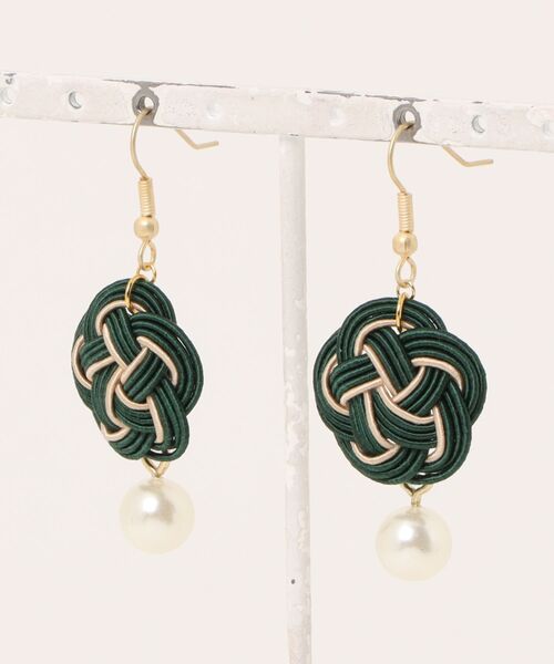 tone（トーン）の「【Shin】[Shin]水引梅結びピアス(MA)（ピアス（両耳用）・レディース・ブラック/レッド/クリーム/ライトグレー/グリーン系その他2/ブラウン系その他/ピンク系その他/ブラック系その他/グレー/ダークグリーン/ホワイト/ブラウン/ベージュ/ブルー系/ブルー系2/パープル/ピンク/サーモンピンク/オレンジ系その他/ピンクベージュ/ホワイト系その他/ブラック系2/ホワイト系/ブルー系3/ピンク系2/ブラック系3/ブルー系4・FREE）」の14枚目の写真