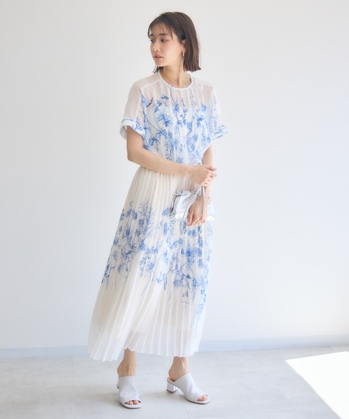 KATHARINE ROSS ボタニークプリントスカート　アイボリー KATHARINE ROSS ボタニークプリントスカートアイボリー