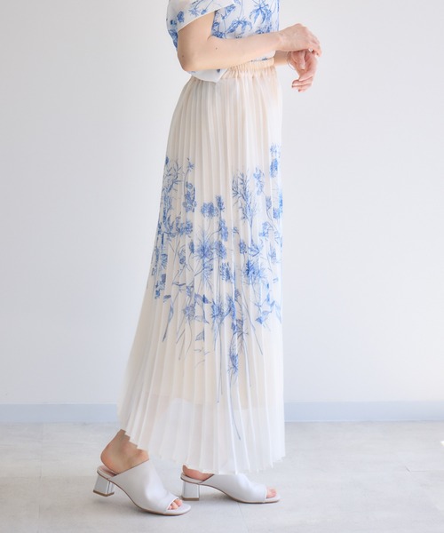 新品　KATHARINE ROSS イマジナリーフラワープリントスカート KATHARINE ROSS スカート 「KATHARINE ROSS」イマジナリー