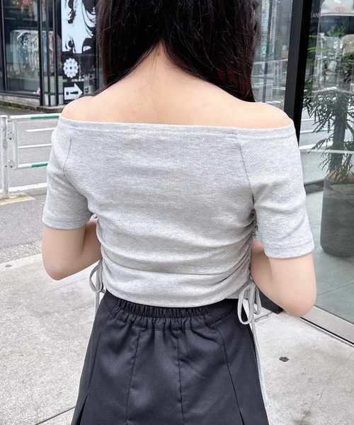 INGNI(イング)の「ラインストーンロゴサイドギャザーオフショルリブトップス(Tシャツ/カットソー・レディース・ブラック/オフホワイト/グレー/ブラウン系6/グレー系9・M)」の21枚目の写真