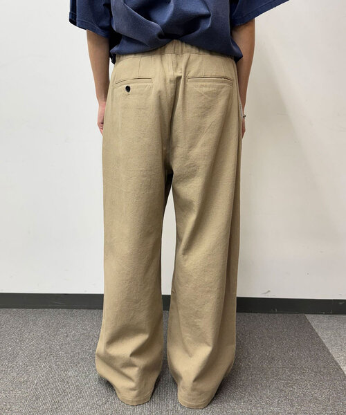 CIAOPANIC（チャオパニック）の「ワンタックワイドチノパンツ（チノパンツ・メンズ・ベージュ/カーキ/ブラック・MEDIUM/LARGE）」の18枚目の写真