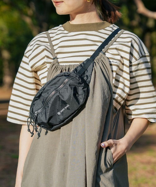 美品　snow peak ボディバッグ 美品 スノーピーク ボディバッグ ウエストバッグ 黒 アウトドア