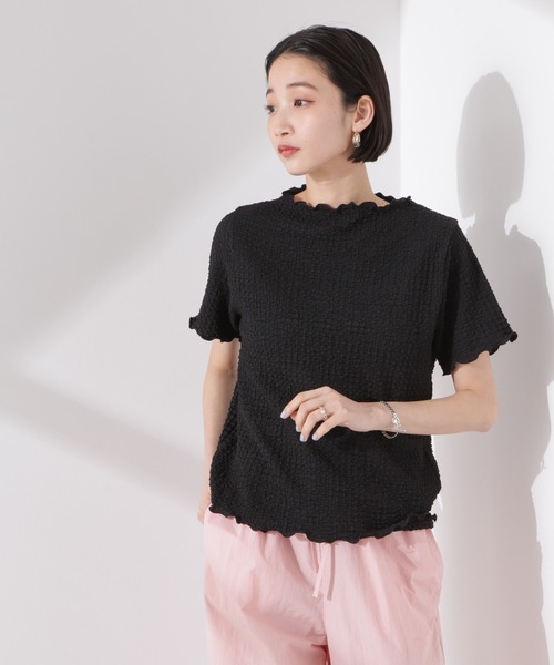 NANO universe（ナノユニバース）の「シャーリングジャガード半袖ナロートップス (セットアップ可)（Tシャツ/カットソー・レディース・ブラック/ベージュ/ブルー・FREE）」の5枚目の写真