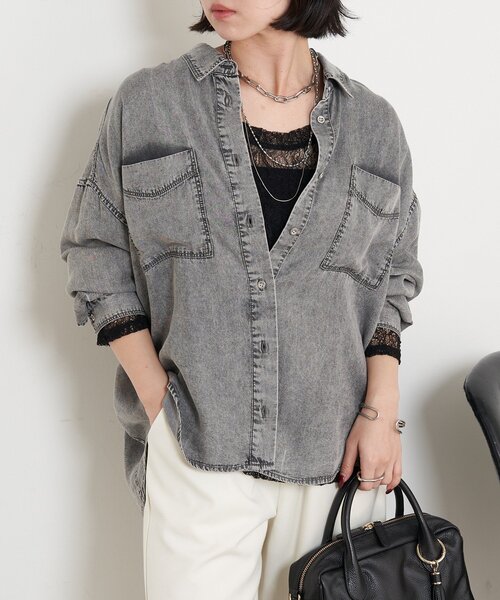 Jena espace merveilleux（ジェナ　エスパスメルヴェイユ）の「【待望のサイズ展開！シリーズ累計販売枚数1万枚突破！】テンセルデニムシャツ（シャツ/ブラウス・レディース・サックスブルー/グレー/ブルー・FREE/1）」の13枚目の写真