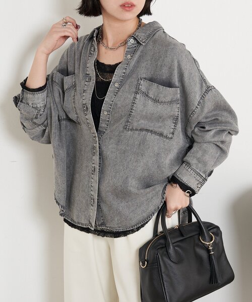 Jena espace merveilleux（ジェナ　エスパスメルヴェイユ）の「【待望のサイズ展開！シリーズ累計販売枚数1万枚突破！】テンセルデニムシャツ（シャツ/ブラウス・レディース・サックスブルー/グレー/ブルー・FREE/1）」の14枚目の写真