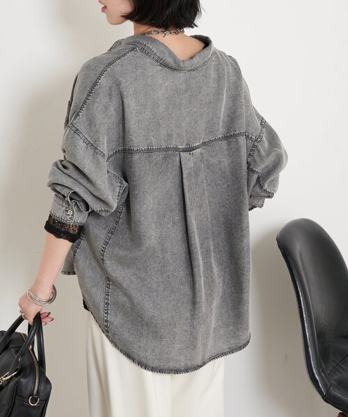 Jena espace merveilleux（ジェナ　エスパスメルヴェイユ）の「【待望のサイズ展開！シリーズ累計販売枚数1万枚突破！】テンセルデニムシャツ（シャツ/ブラウス・レディース・サックスブルー/グレー/ブルー・FREE/1）」の16枚目の写真