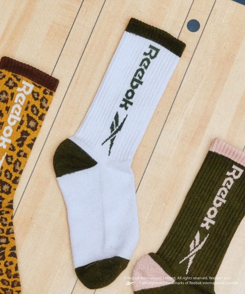 FOREVER 21(フォーエバー トゥエンティーワン)の「【Reebok(リーボック)】ソックス(ソックス/靴下・レディース・カーキ/ホワイト/ブラウン・FREE)」の1枚目の写真
