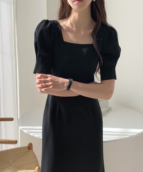 FREE STYLISTS（フリー スタイリスト）の「YUGA_YGMC　Square neck puff sleeve dress（ワンピース・レディース・ブラック・M/L）」の2枚目の写真