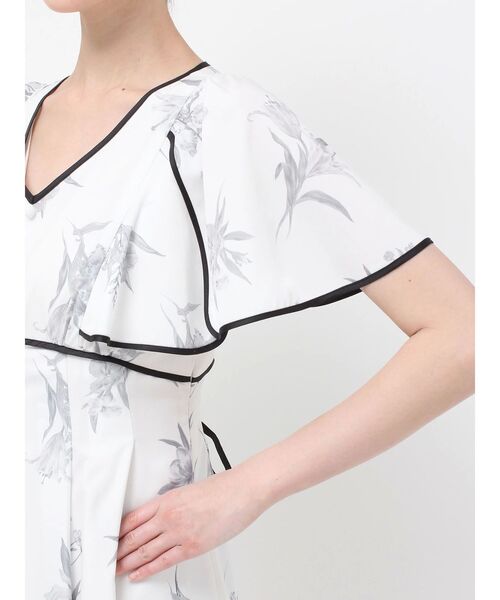 MERCURYDUO（マーキュリーデュオ）の「パイピングフラワー花柄