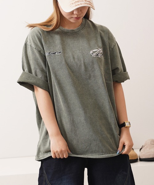 1111clothing(ワンフォークロージング)の「硫化染め カットオフアップリケ Tシャツ / Sulfur-dyed cut-off applique T-shirt(Tシャツ/カットソー・メンズ・カーキ/ブラック・M/L/XL)」の2枚目の写真