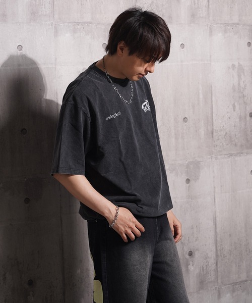 1111clothing(ワンフォークロージング)の「硫化染め カットオフアップリケ Tシャツ / Sulfur-dyed cut-off applique T-shirt(Tシャツ/カットソー・メンズ・カーキ/ブラック・M/L/XL)」の9枚目の写真