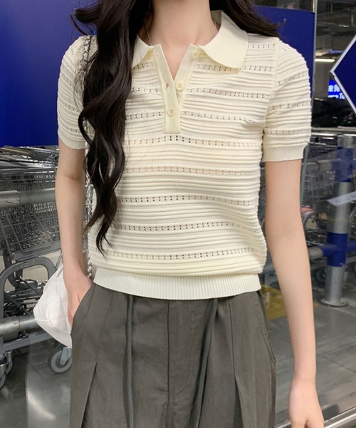LAFFMO(ラフモ)の「ポロカラーボーダーデザイン編み半袖ニット(ニット/セーター・レディース・ブラック/アイボリー・F)」の2枚目の写真
