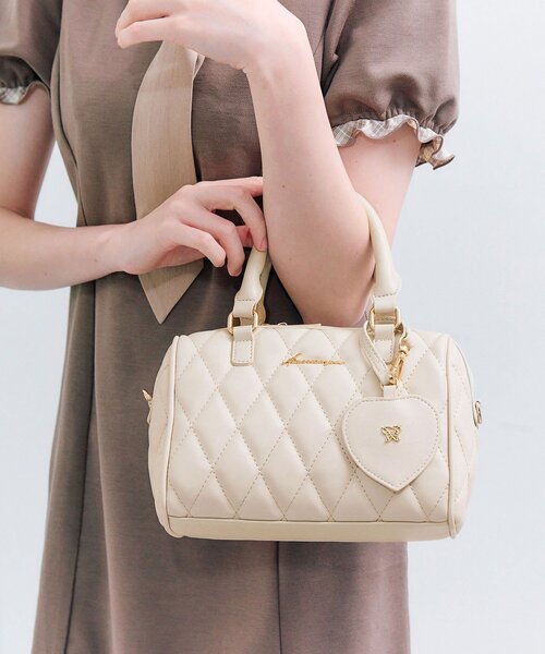 j*j様 AMBERGLEAM ベージュ キルティング ボストンバッグ New Arrival. ボストンキルティングレザーバッグ -軽量で、収納