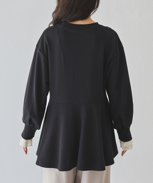 LAVEANGE（ラビアンジェ）の「【好機能シリーズ】吸湿発熱/袖フリルペプラム裏毛プルオーバー（Tシャツ/カットソー・レディース・ベージュ/グレー/ブラック・5L/4L/3L/LL/M）」の15枚目の写真