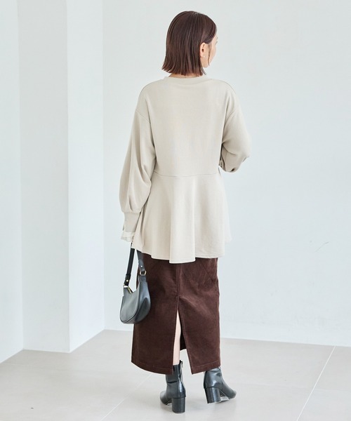 LAVEANGE（ラビアンジェ）の「【好機能シリーズ】吸湿発熱/袖フリルペプラム裏毛プルオーバー（Tシャツ/カットソー・レディース・ベージュ/グレー/ブラック・5L/4L/3L/LL/M）」の12枚目の写真