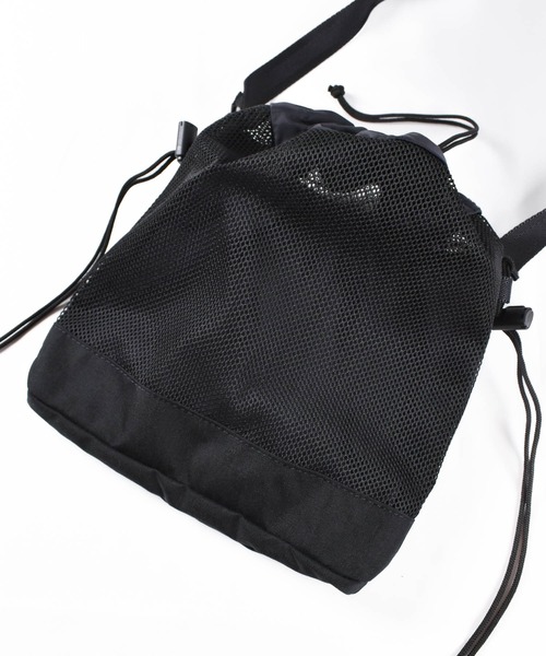 FREDRIK PACKERS(フレドリックパッカーズ)の「【FREDRIK PACKERS】BELL SACK <M> ベル サック Mサイズ ショルダーバッグ(ショルダーバッグ・レディース・ブラック/ダークベージュ・MEDIUM)」の13枚目の写真