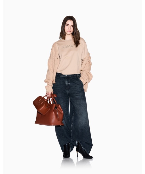ARMANI EXCHANGE（アルマーニエクスチェンジ）の「【A|X アルマーニ エクスチェンジ】AXロゴ クロップド 半袖クルーネックTシャツ/CROPPED（Tシャツ/カットソー・レディース・ホワイト/ブラック/ベージュ・X-SMALL/X-LARGE/SMALL/MEDIUM/LARGE）」の4枚目の写真