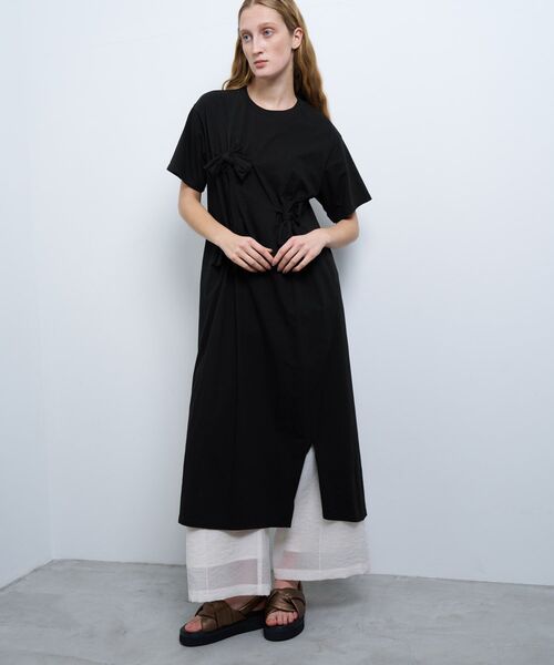 LANVIN en Bleu(ランバンオンブルー)の「ノットリボンカットソーワンピース(ワンピース・レディース・ブルー/オフホワイト/ブラック・38)」の2枚目の写真