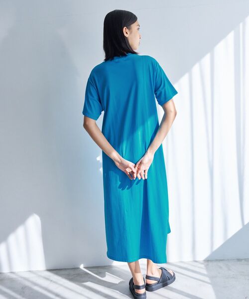 LANVIN en Bleu(ランバンオンブルー)の「ノットリボンカットソーワンピース(ワンピース・レディース・ブルー/オフホワイト/ブラック・38)」の7枚目の写真