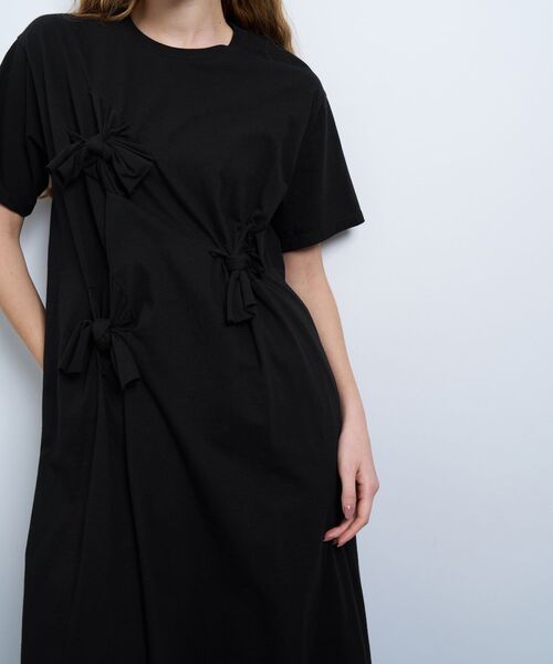 LANVIN en Bleu(ランバンオンブルー)の「ノットリボンカットソーワンピース(ワンピース・レディース・ブルー/オフホワイト/ブラック・38)」の19枚目の写真