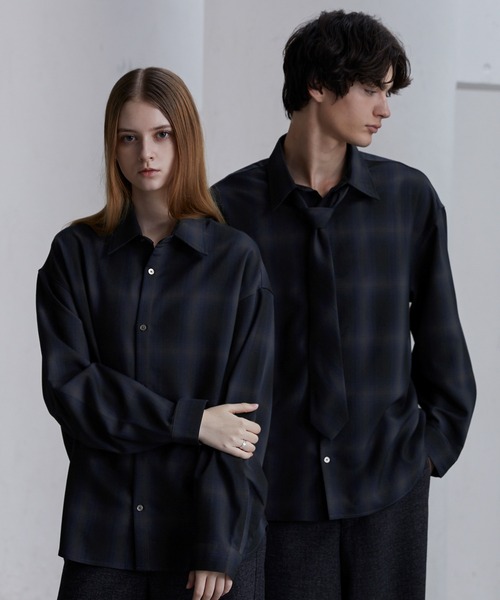 CLEL(クレイル)の「【CLEL】TR Herringbone Check Shirt & Tie/TRヘリンボーンチェックシャツ&ネクタイ(シャツ/ブラウス・メンズ・ネイビー系1/グレー系1/ブラック系1・L/M/S/XS)」の4枚目の写真