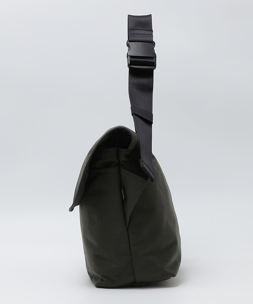 STANDARD SUPPLY(スタンダードサプライ)の「【SHIPS別注】STANDARD SUPPLY: フラップ メッセンジャー バッグ(メッセンジャーバッグ・メンズ・ブラック/ダークグレー・ONE SIZE)」の5枚目の写真