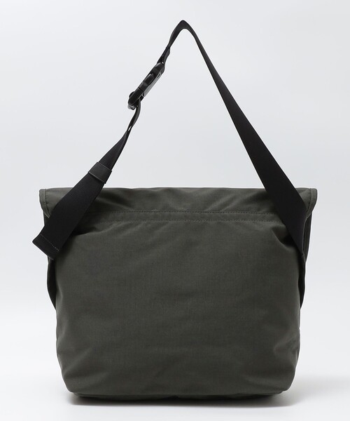 STANDARD SUPPLY(スタンダードサプライ)の「【SHIPS別注】STANDARD SUPPLY: フラップ メッセンジャー バッグ(メッセンジャーバッグ・メンズ・ブラック/ダークグレー・ONE SIZE)」の6枚目の写真