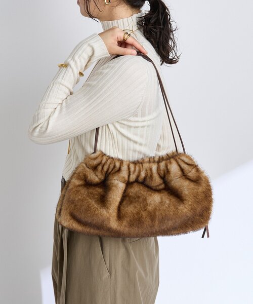 RIVE DROITE（リヴドロワ）の「【シーズンムードを高める】フェイクファードローストリングバッグ（ハンドバッグ・レディース・ダークブラウン/キャメル・FREE）」の15枚目の写真