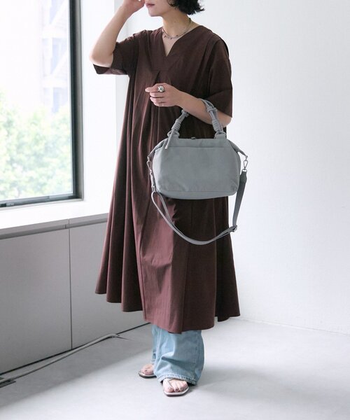 ear PAPILLONNER（イアパピヨネ）の「トラベルボストンバッグS《撥水》（ボストンバッグ・レディース・ブラック/グレー・FREE）」の9枚目の写真