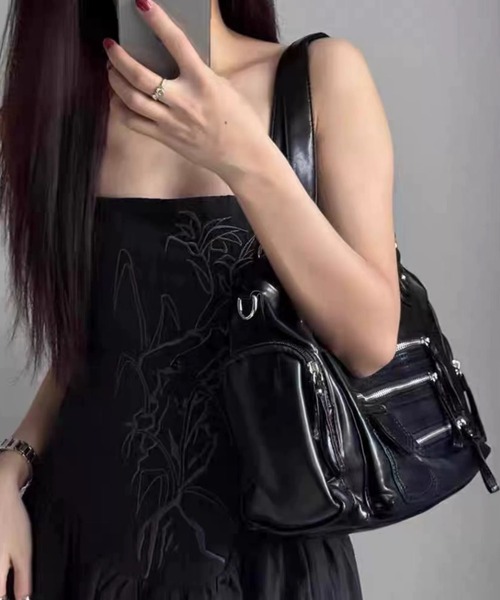 CELENA BEATS（セレナビーツ）の「多機能ポケット PU ショルダー ボストン バック（ショルダーバッグ・レディース・ブラック・FREE）」の8枚目の写真