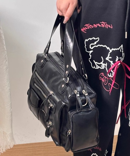 CELENA BEATS（セレナビーツ）の「多機能ポケット PU ショルダー ボストン バック（ショルダーバッグ・レディース・ブラック・FREE）」の6枚目の写真