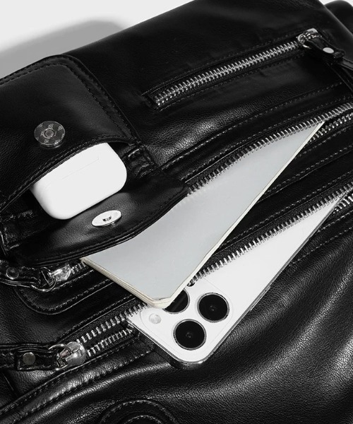 CELENA BEATS（セレナビーツ）の「多機能ポケット PU ショルダー ボストン バック（ショルダーバッグ・レディース・ブラック・FREE）」の15枚目の写真