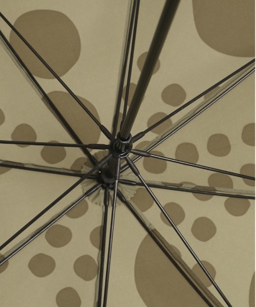 392 plusm（サンキューニプリュスエム）の「392 plus m umbrella long 長傘（長傘・レディース・ブラック系1/ブラック系2/ブラウン系1/ブラウン系2/ベージュ系1/ベージュ系2/グリーン系2/ネイビー系1/ブルー系1/イエロー系1/イエロー系2/イエロー系3/レッド系1・60cm）」の14枚目の写真