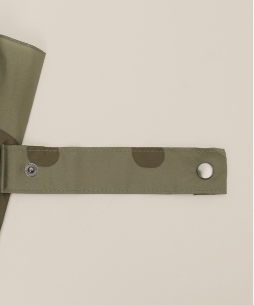 392 plusm（サンキューニプリュスエム）の「392 plus m umbrella long 長傘（長傘・レディース・ブラック系1/ブラック系2/ブラウン系1/ブラウン系2/ベージュ系1/ベージュ系2/グリーン系2/ネイビー系1/ブルー系1/イエロー系1/イエロー系2/イエロー系3/レッド系1・60cm）」の18枚目の写真