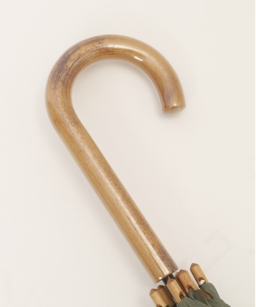 392 plusm（サンキューニプリュスエム）の「392 plus m umbrella long 長傘（長傘・レディース・ブラック系1/ブラック系2/ブラウン系1/ブラウン系2/ベージュ系1/ベージュ系2/グリーン系2/ネイビー系1/ブルー系1/イエロー系1/イエロー系2/イエロー系3/レッド系1・60cm）」の20枚目の写真