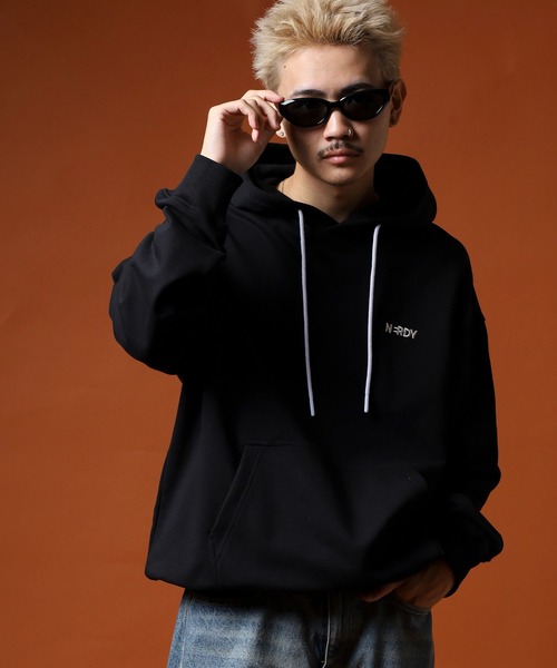NERDY（ノルディ）の「ブレンクロゴフーディー（パーカー・メンズ・ネイビー/ブラック/グレー・M/LL/L/S/SS）」の2枚目の写真