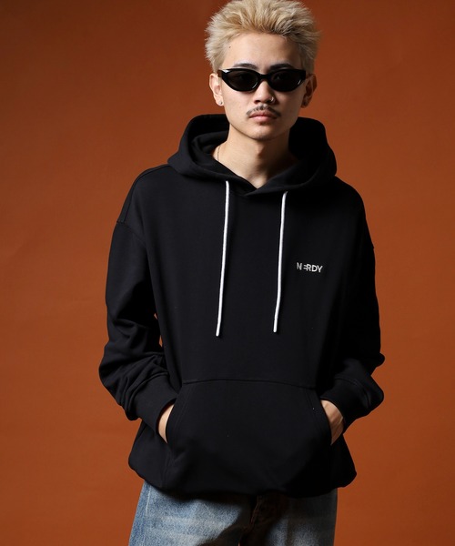 NERDY（ノルディ）の「ブレンクロゴフーディー（パーカー・メンズ・ネイビー/ブラック/グレー・M/LL/L/S/SS）」の10枚目の写真