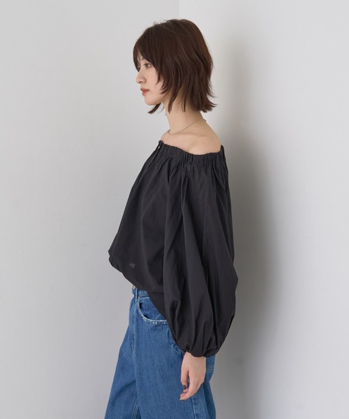 Rouge vif(ルージュヴィフ)の「ローンオフショルブラウス(シャツ/ブラウス・レディース・オフホワイト/ブラック・フリー)」の4枚目の写真